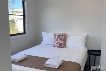 gPaperbark-Cottage-bedroom