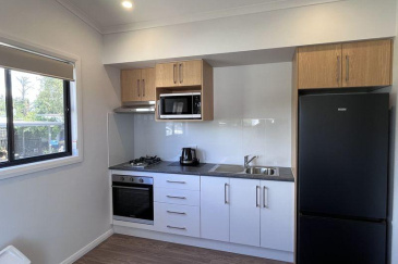 gRivergum-Cottage-kitchen-pic-aa