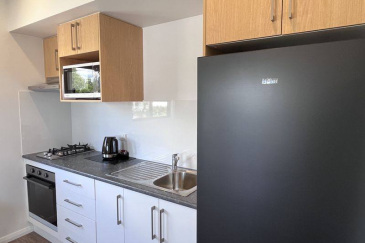 gRivergum-Cottage-kitchen-pic-bb